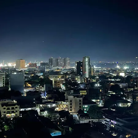 2 Bed Luxe Stay With Netflix And Pool, 10 Min Walk To Fuente - The Heart Of Cebu City