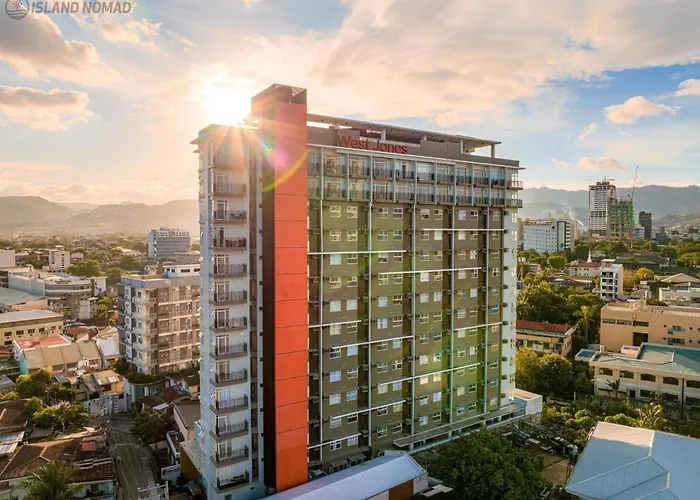 2 Bed Luxe With Netflix And Pool, 10 Min Walk To Fuente - The Heart Of Appart hôtel 3*